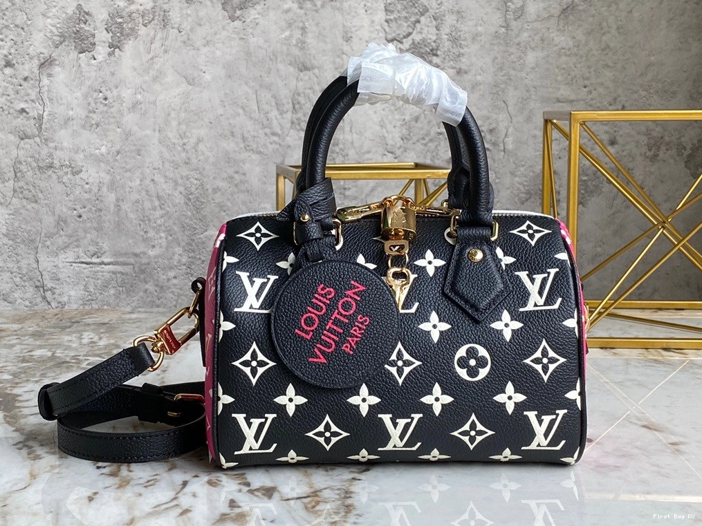 First bag ru Louis Vuitton BANDOULIÈRE 20 SPEEDY 0809
